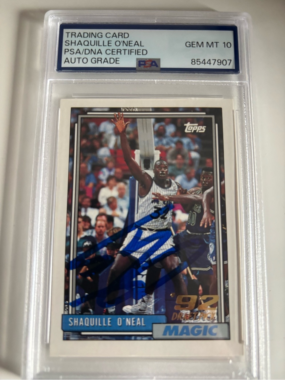 Shaquille Oneal mint 10 rookie card signed